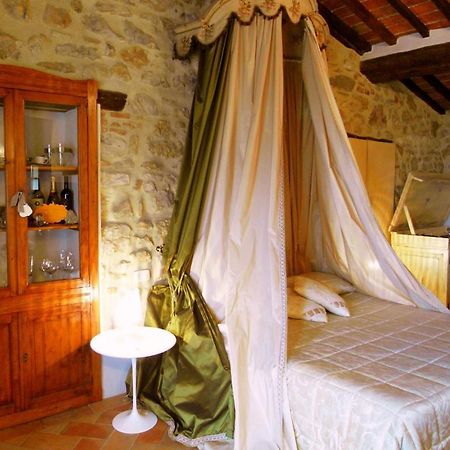 Guest House Il Borgo Di Sempronio センプロニアーノ 部屋 写真