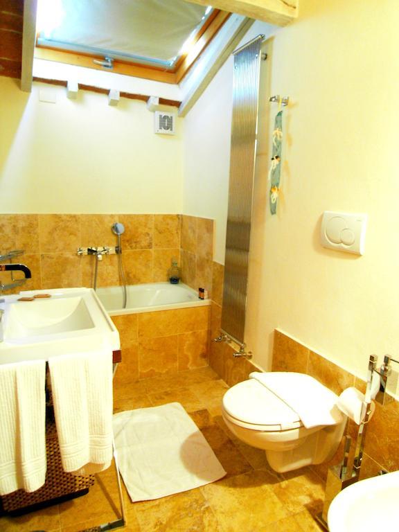 Guest House Il Borgo Di Sempronio センプロニアーノ 部屋 写真
