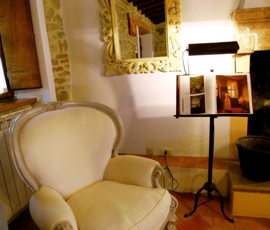 Guest House Il Borgo Di Sempronio センプロニアーノ 部屋 写真